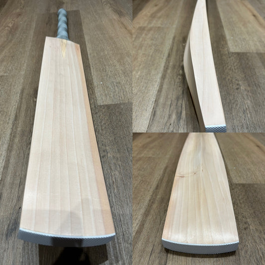 Showroom Bat - #1204